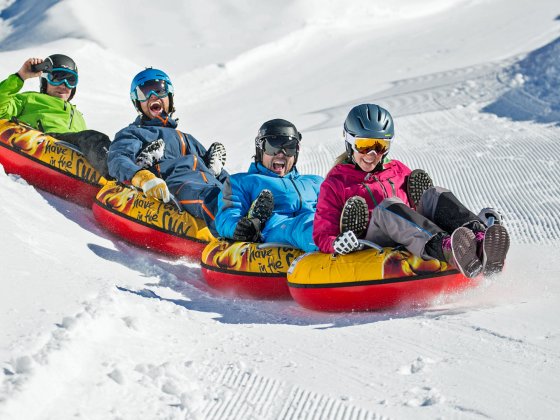 koenigsleiten zillertal winter tubing